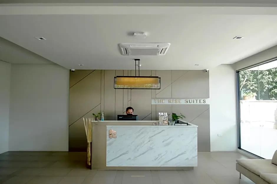 The Rise Suites - photo 2
