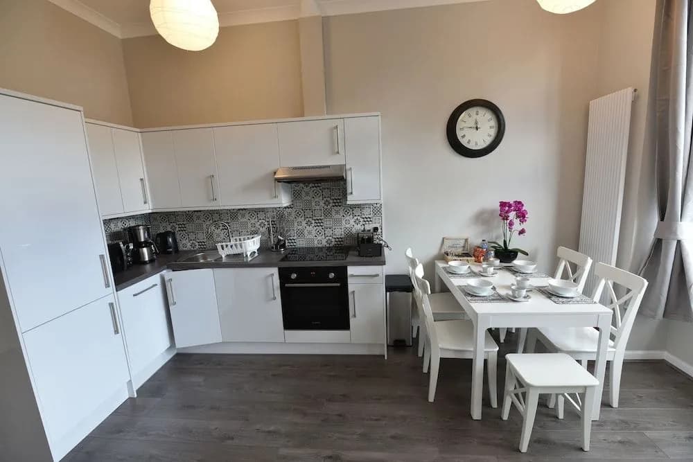First Pleasance Luxury Apartment - photo 9