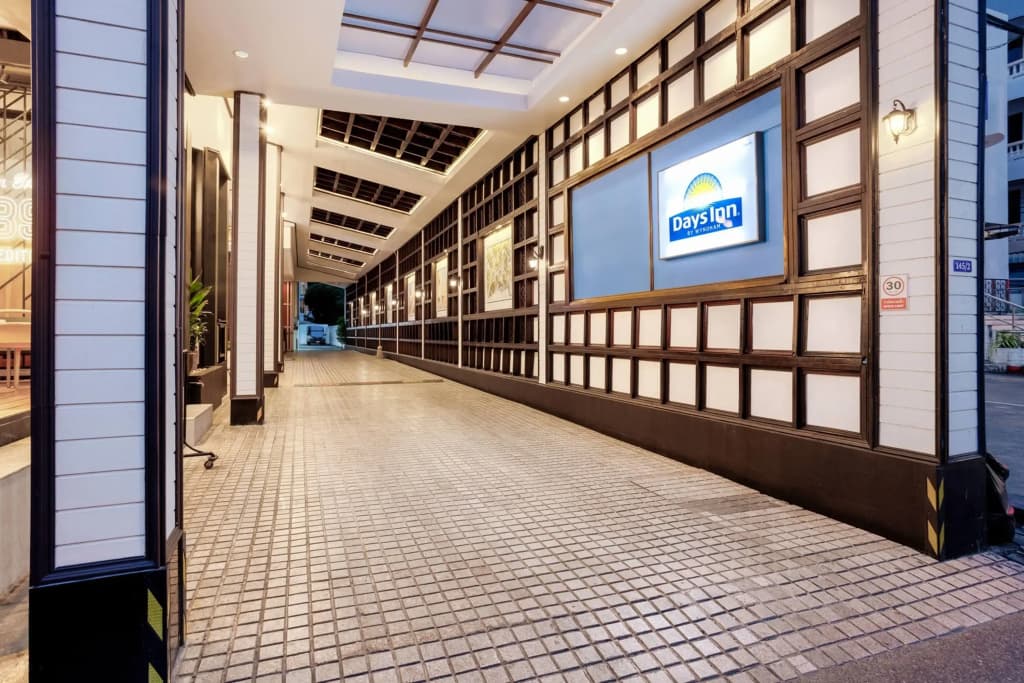 Days Inn by Wyndham Patong Beach Phuket - photo 1