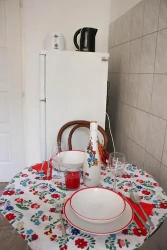 Little Hungary Apartment - photo 14