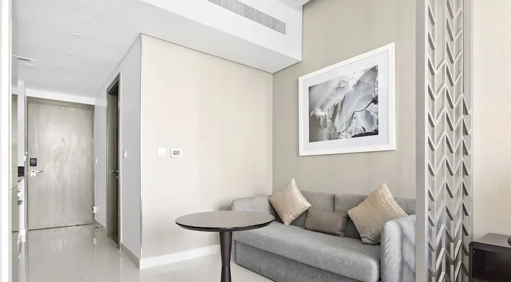 WelHome - Cozy Studio with Canal View in DAMAC Prive - photo 8