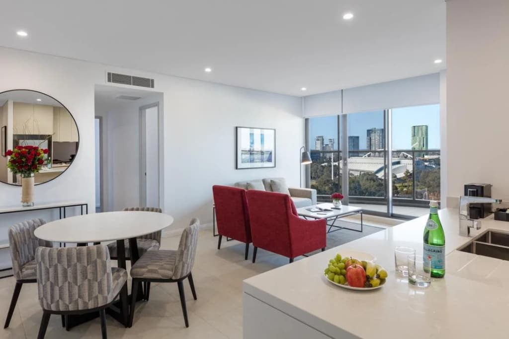 Meriton Suites Carter Street - photo 3