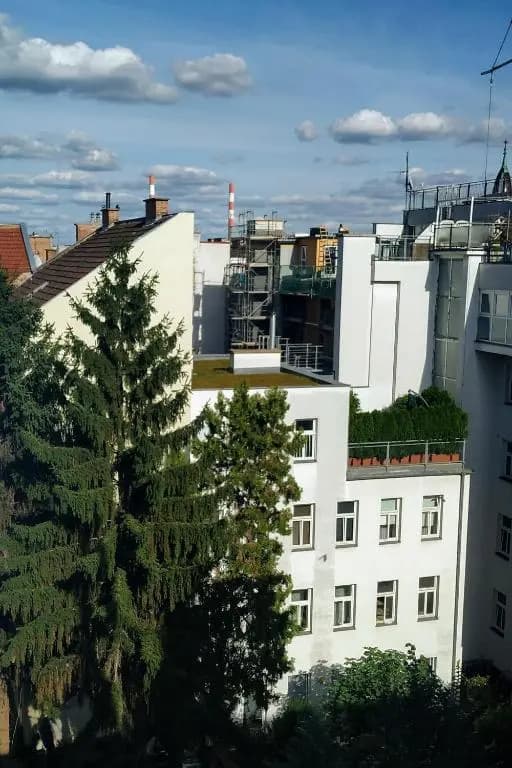Family-friendly flat with balcony - photo 1