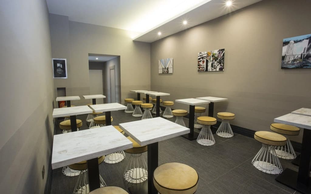 The Guardian Hotel - photo 34
