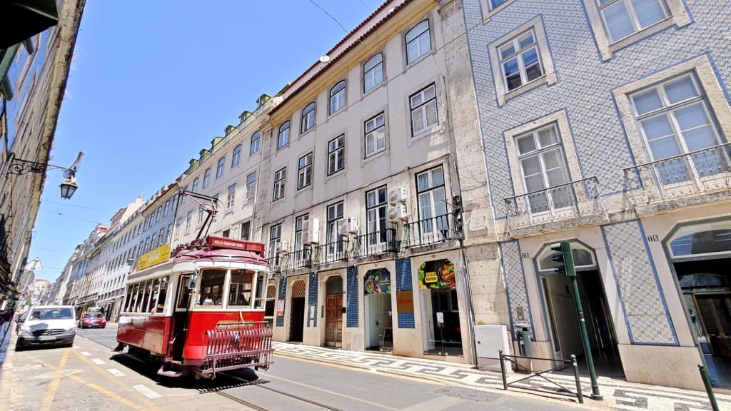 Lisbon Studios - photo 43