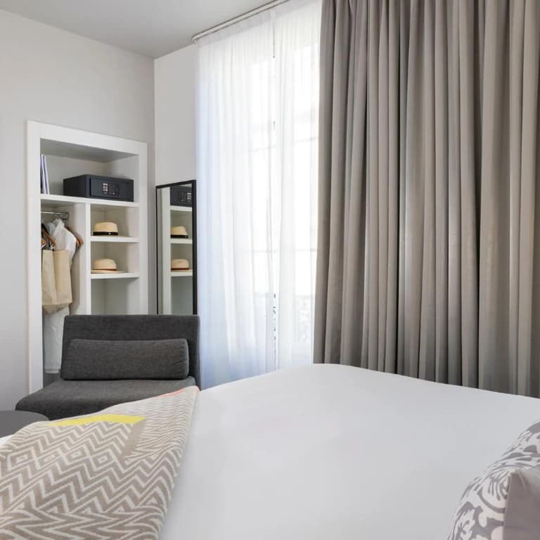 Hotel 64 Nice - photo 37