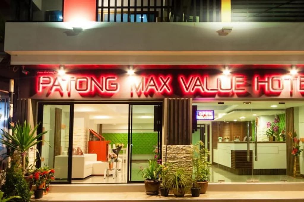 Patong Max Value Hotel - photo 19