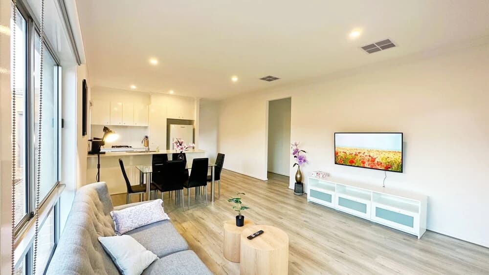 Tarneit Holiday Home - photo 15