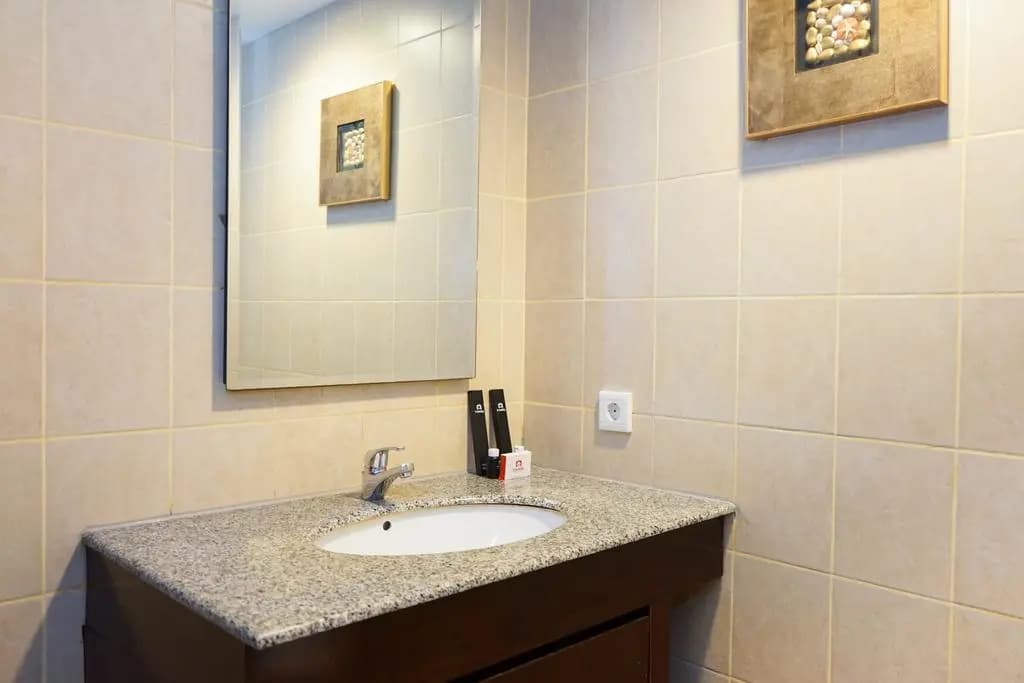 Ancol Homestay - photo 6