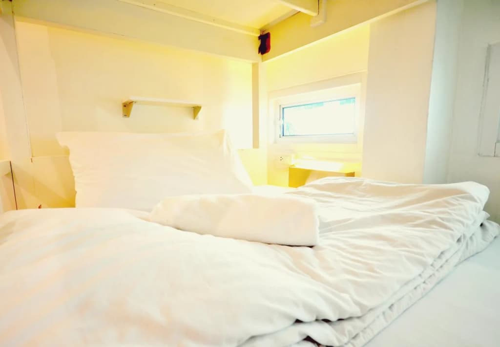 HQ hostel Silom - photo 4