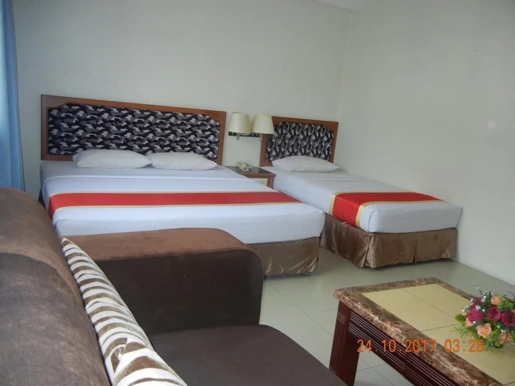 Borneo Hotel - photo 4