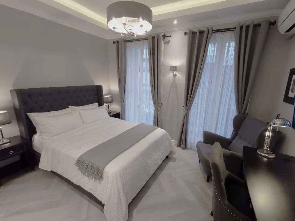 Double Bed Hotel - photo 2