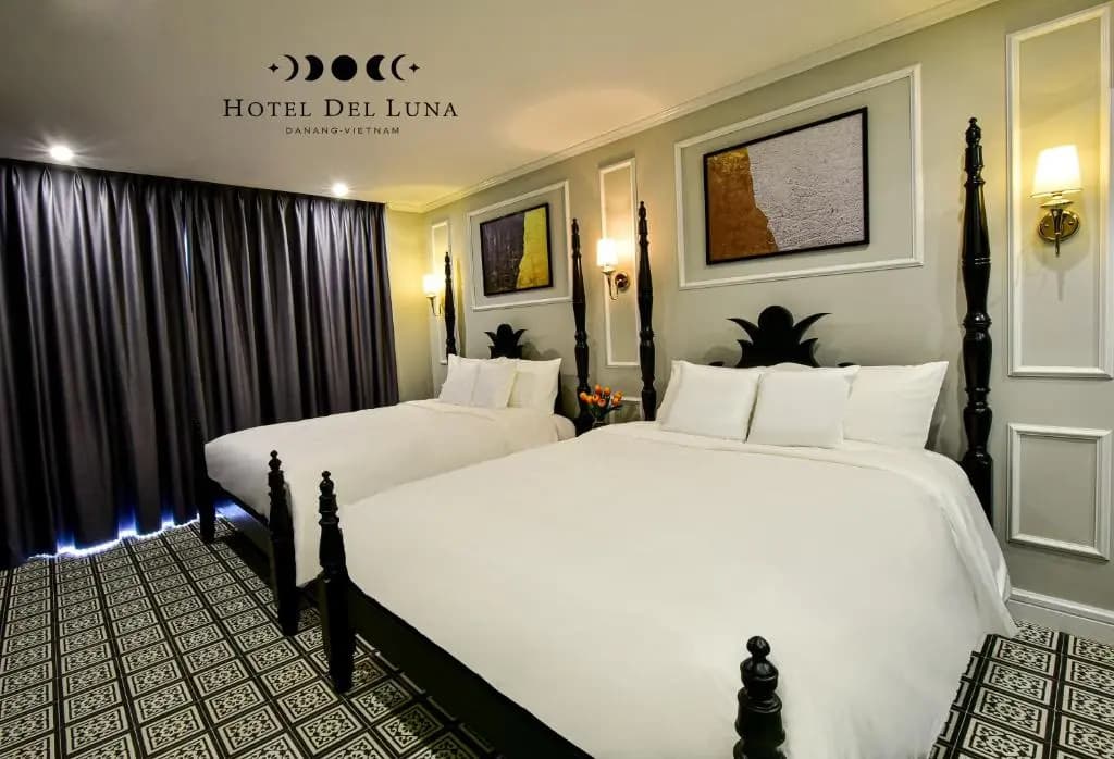 Hotel Del Luna - photo 2