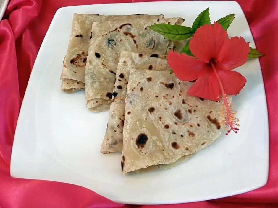 Leaf fish guesthouse - photo 9