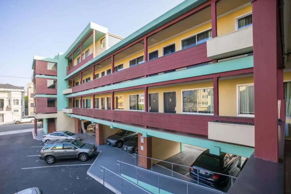 Motel Capri - photo 14