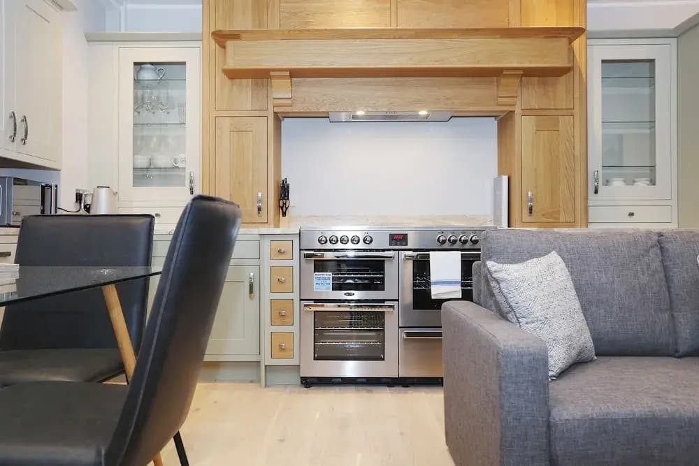 JOIVY Newly Refurbished Apartment on the Historic Royal Mile - photo 13