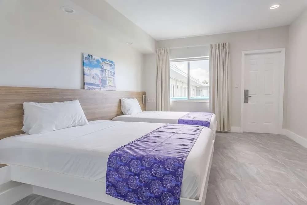 The Biscayne Hotel - photo 20