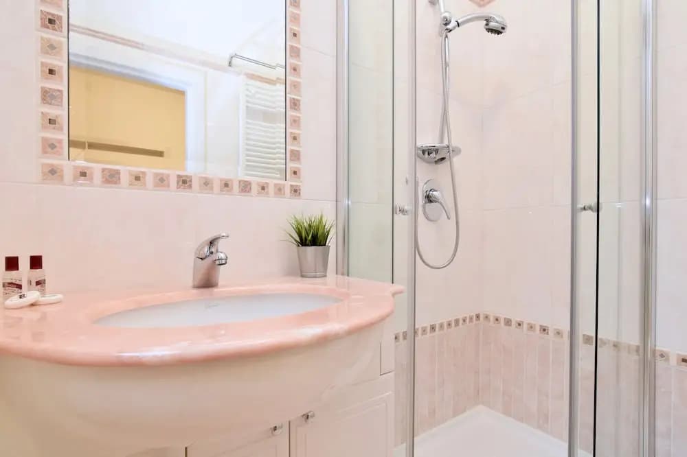 Calle Zan 1585A - photo 6