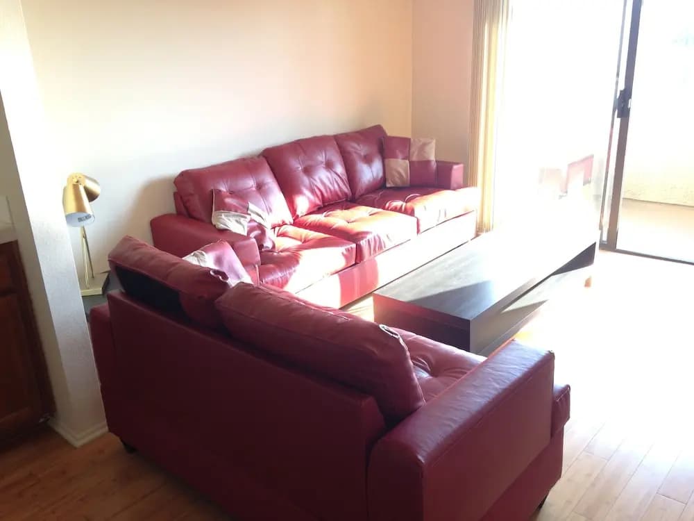 Strathmore Apartments - photo 5