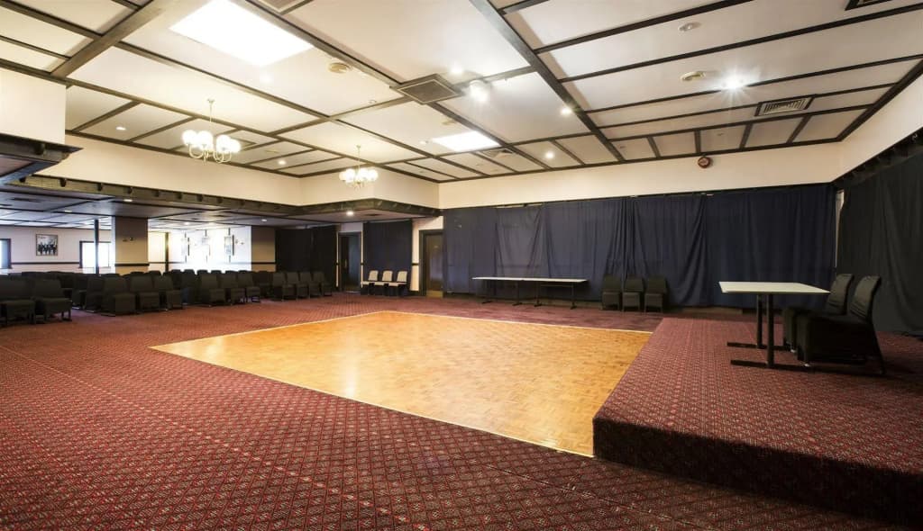 Parkway Hotel - photo 14