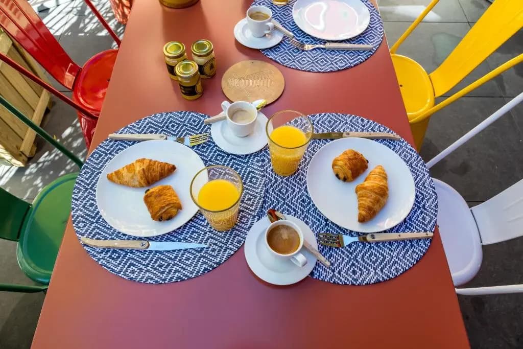 L'Abeille Boutique Apartments - photo 8
