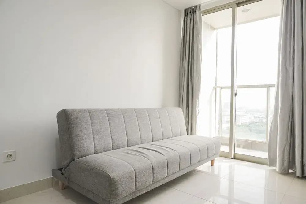 Stunning And Strategic 2Br Gold Coast Apartment Near Pik - photo 6