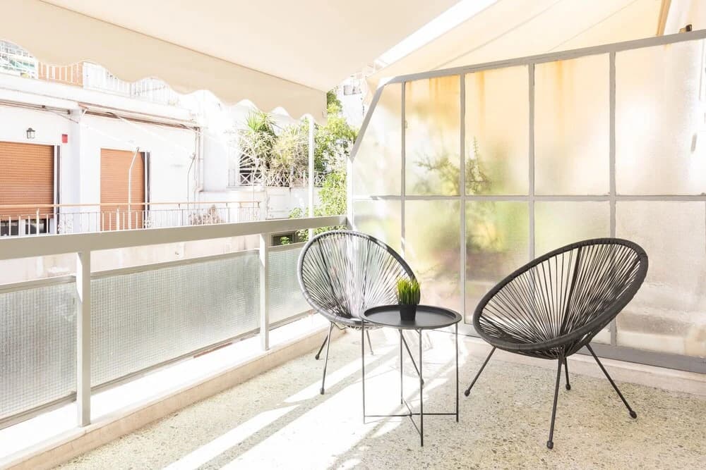 Petite 1BR Apartment in Exarchia - photo 10