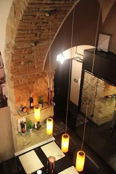Serene City Centre Apartment Budapest - photo 6