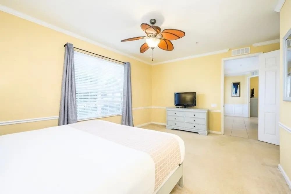 4 Bedroom Lake View [cdc Compliant] 1008 Condo - photo 5