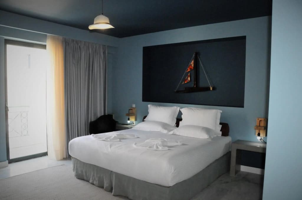Lotus Center Apartments - photo 2