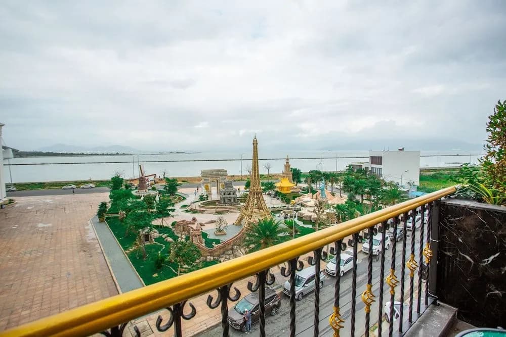 Paradise Apartment Danang - photo 18