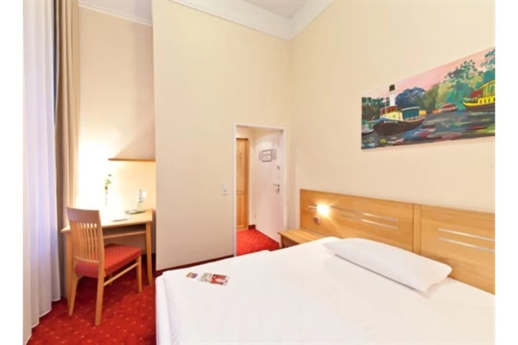Novum Hotel Gates Berlin Charlottenburg - photo 26