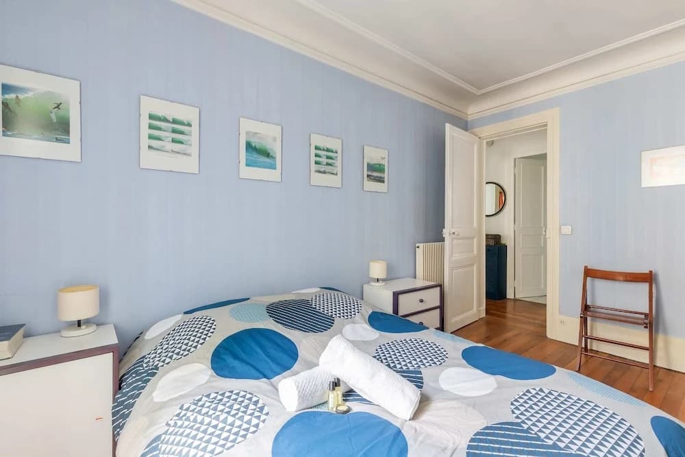 Charming Apartment in the 18th Arrondissement - photo 3