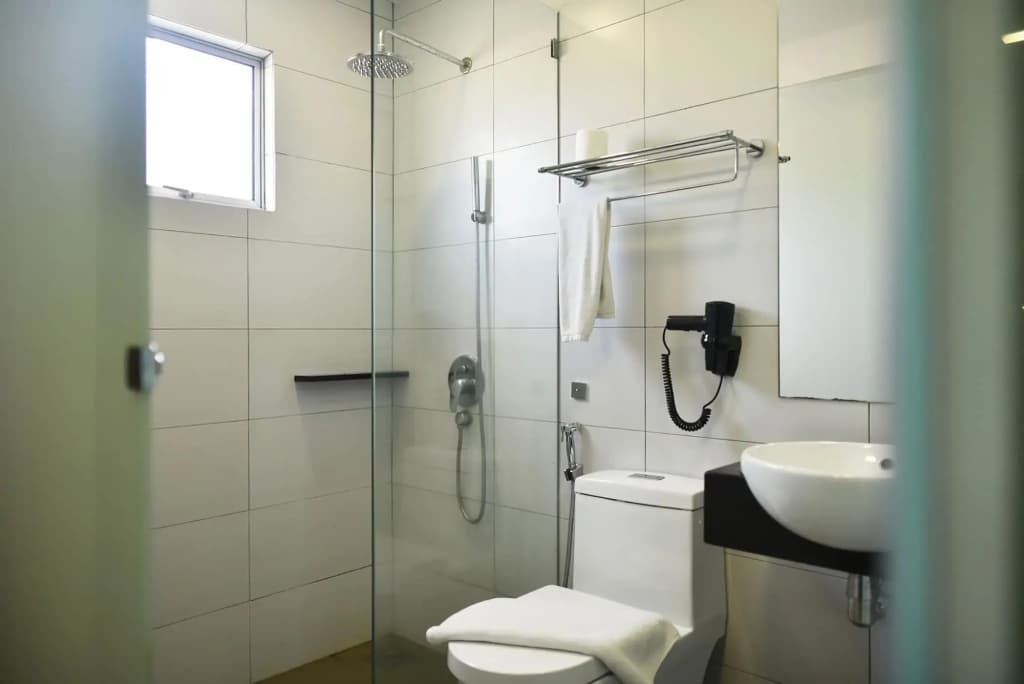 Mornington Hotel Bukit Permata - photo 8
