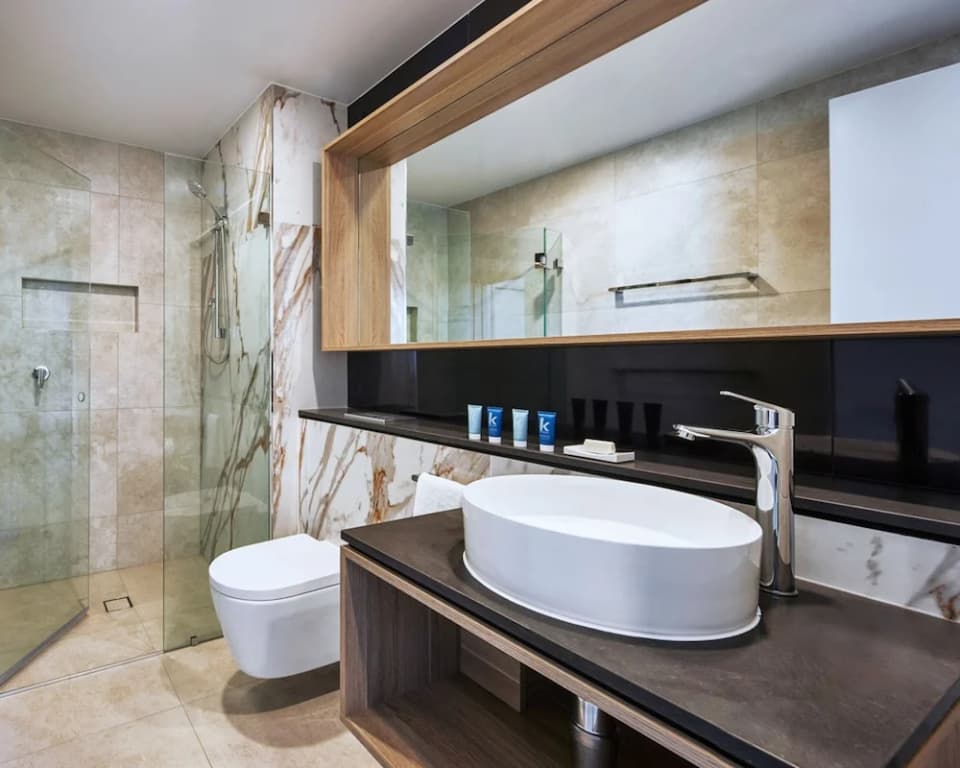 Meriton Suites Liverpool - photo 10