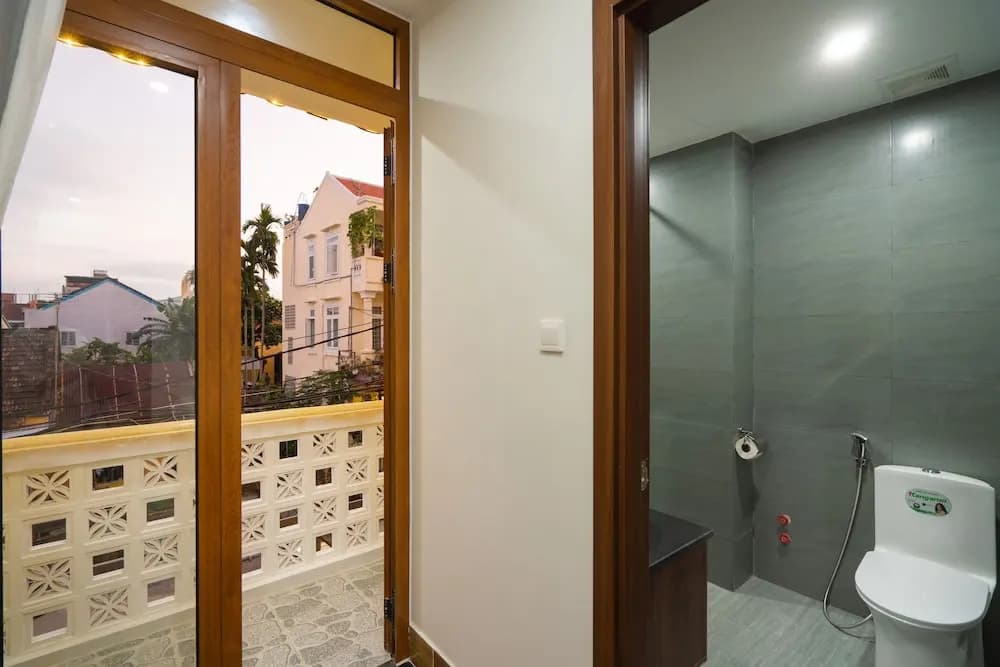 The Lit Villa - photo 10