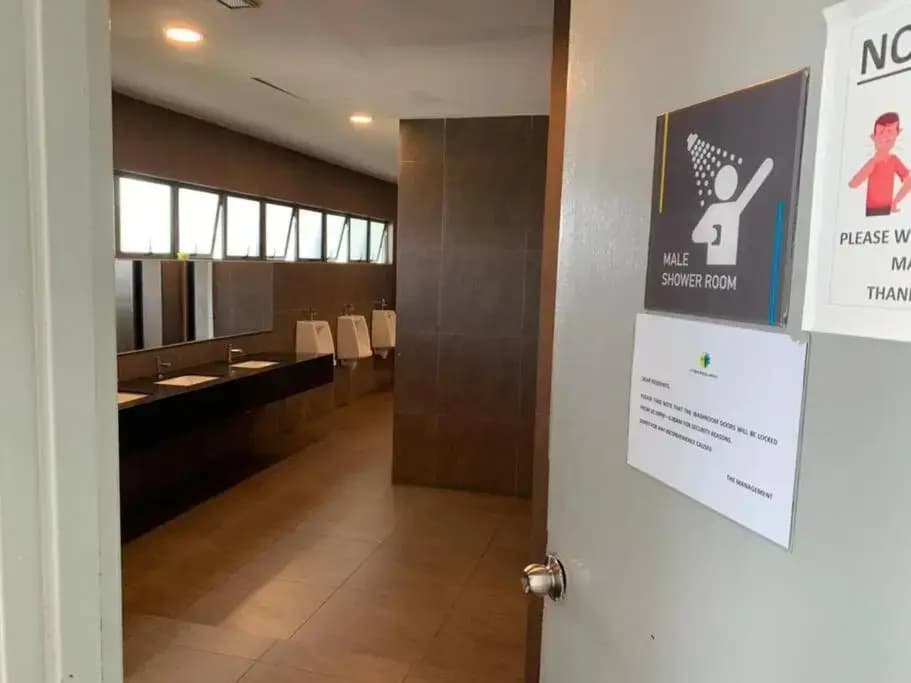 Closeup Pool View Romantic Couples Holiday 12 - photo 6