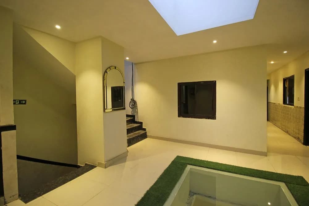 OYO 4883 Duke Hotel - photo 11