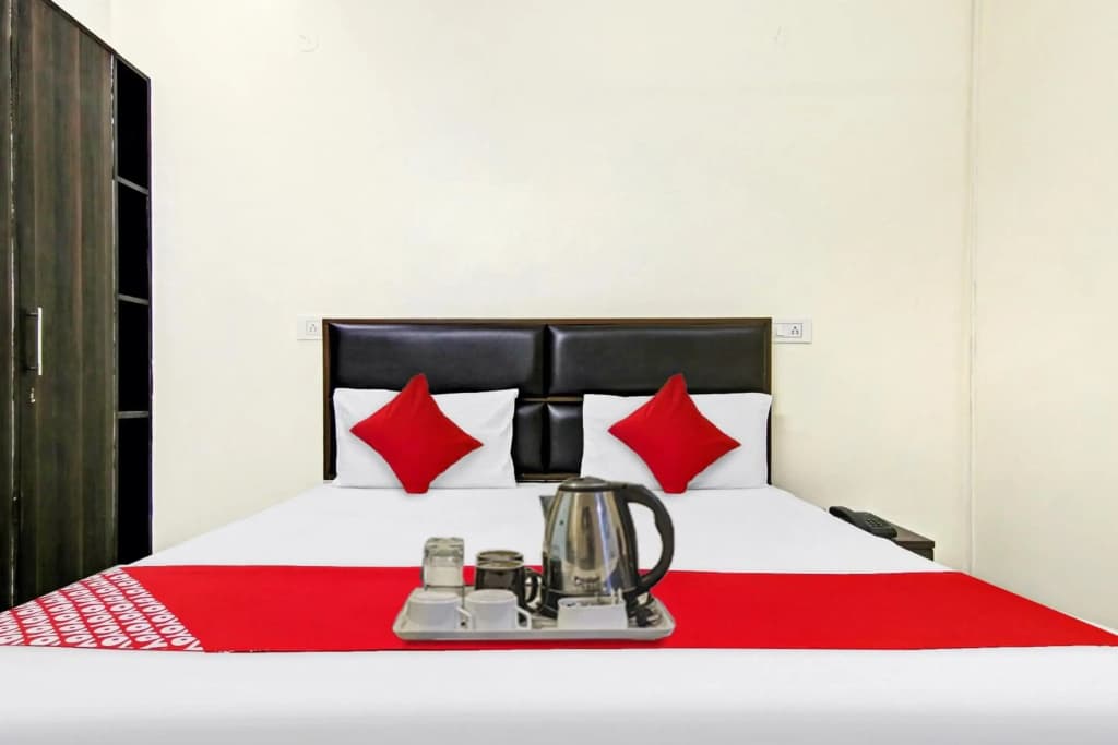 OYO Flagship 70255 Star Light Inn - photo 6