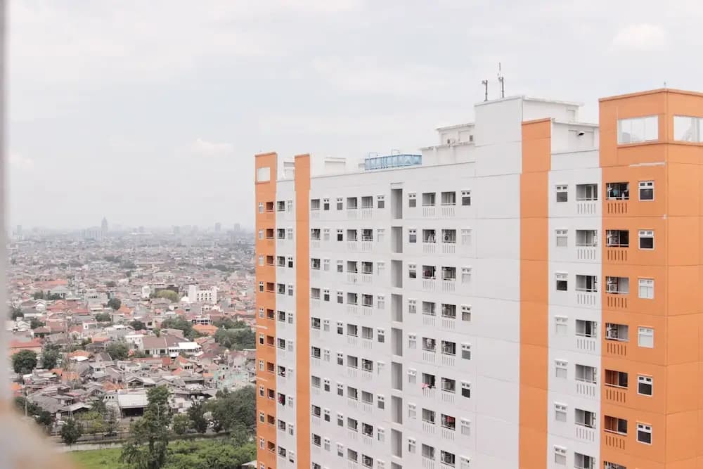 Comfort 2Br At Green Pramuka Apartment - photo 1