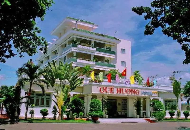 Que Huong Hotel - main photo