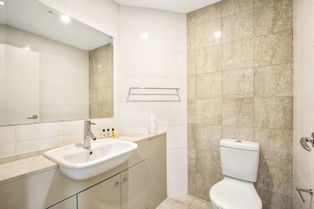 Pyrmont Harbour View Penthouse - photo 9