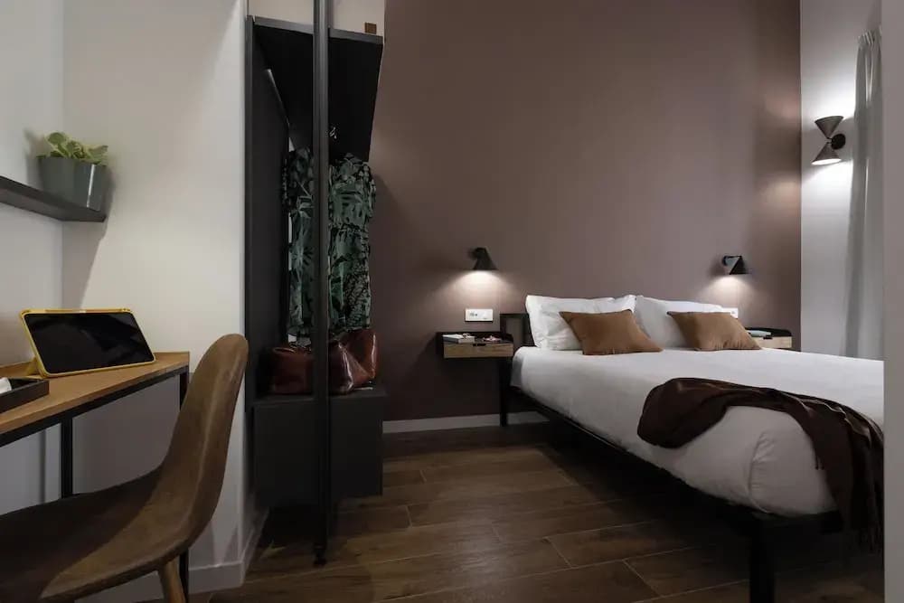 Style & Stone Guest House - photo 7