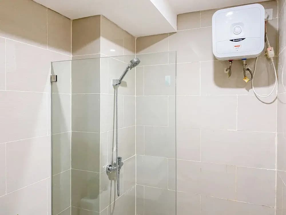 Simple Look Studio Apartment At Daan Mogot City - photo 9