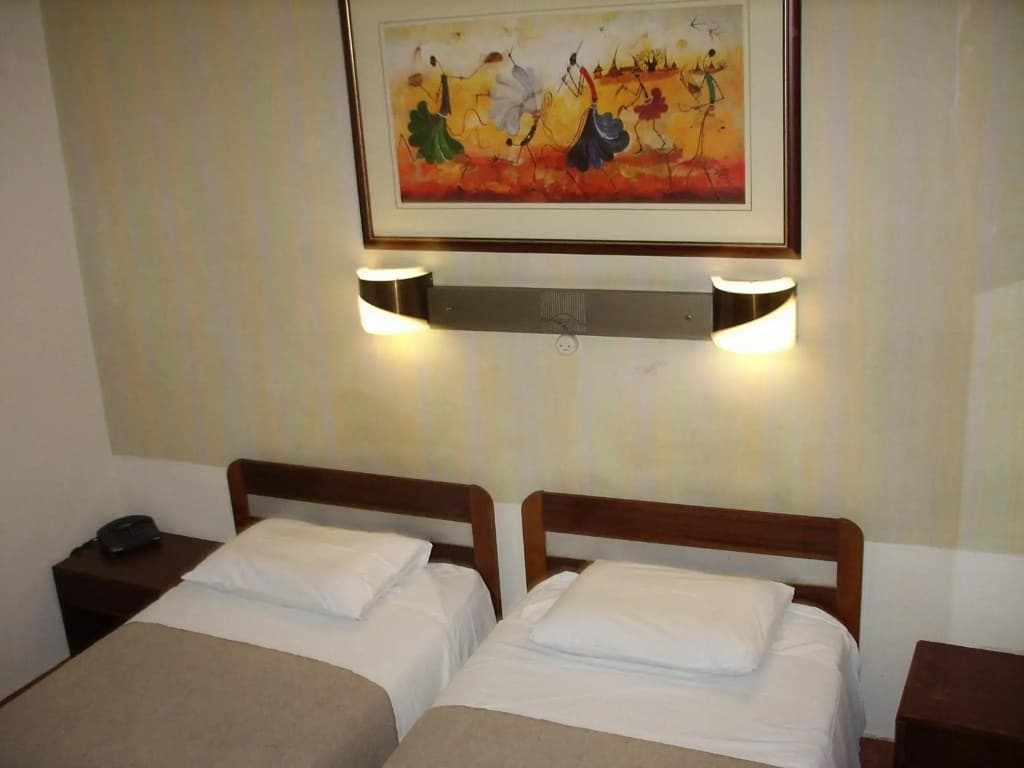Claridge Hotel - photo 4