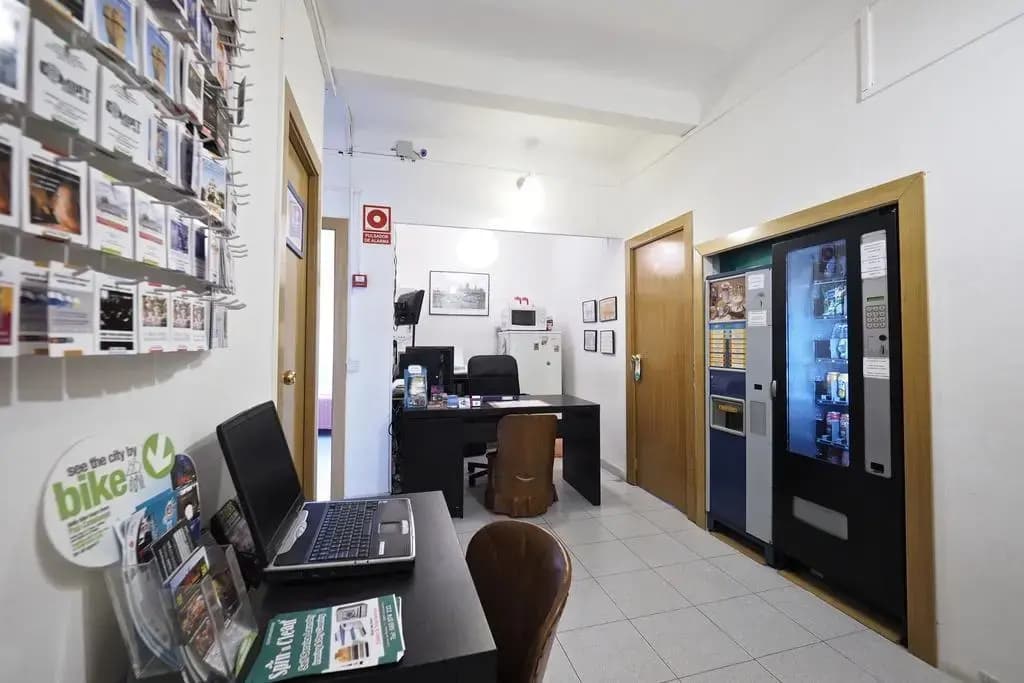Hostal Elkano - photo 26