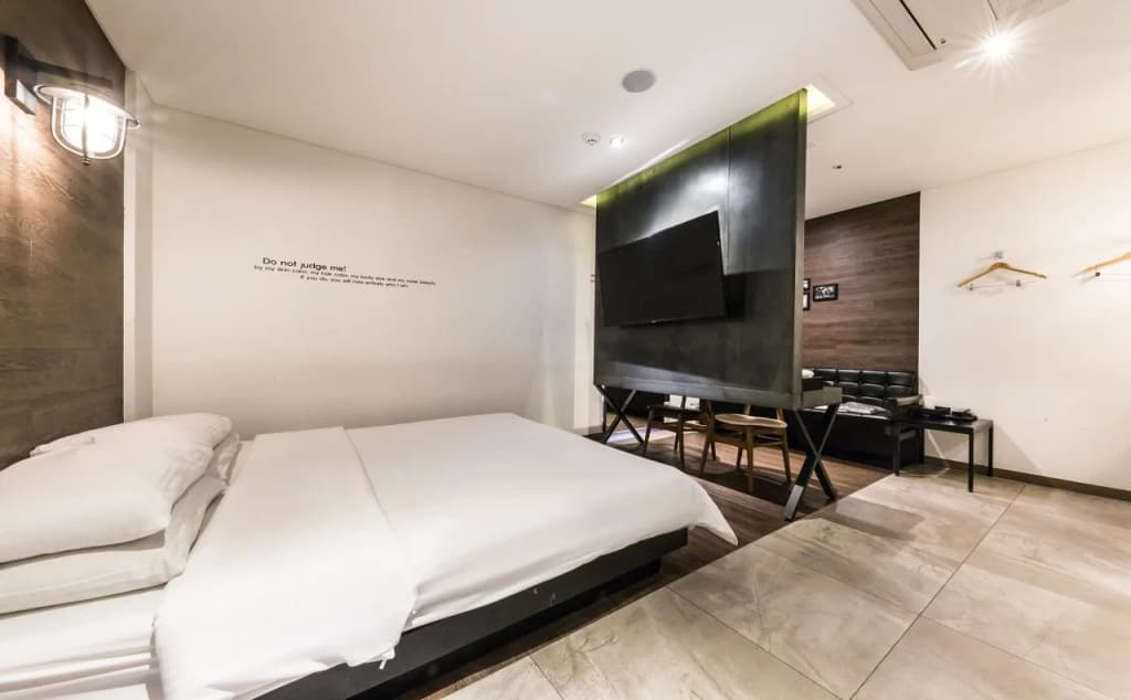 HERTZ Hotel - photo 6