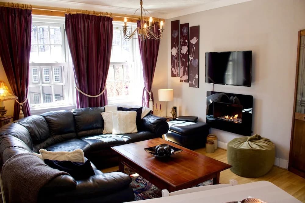 2 Bedroom Central Edinburgh Flat - photo 13