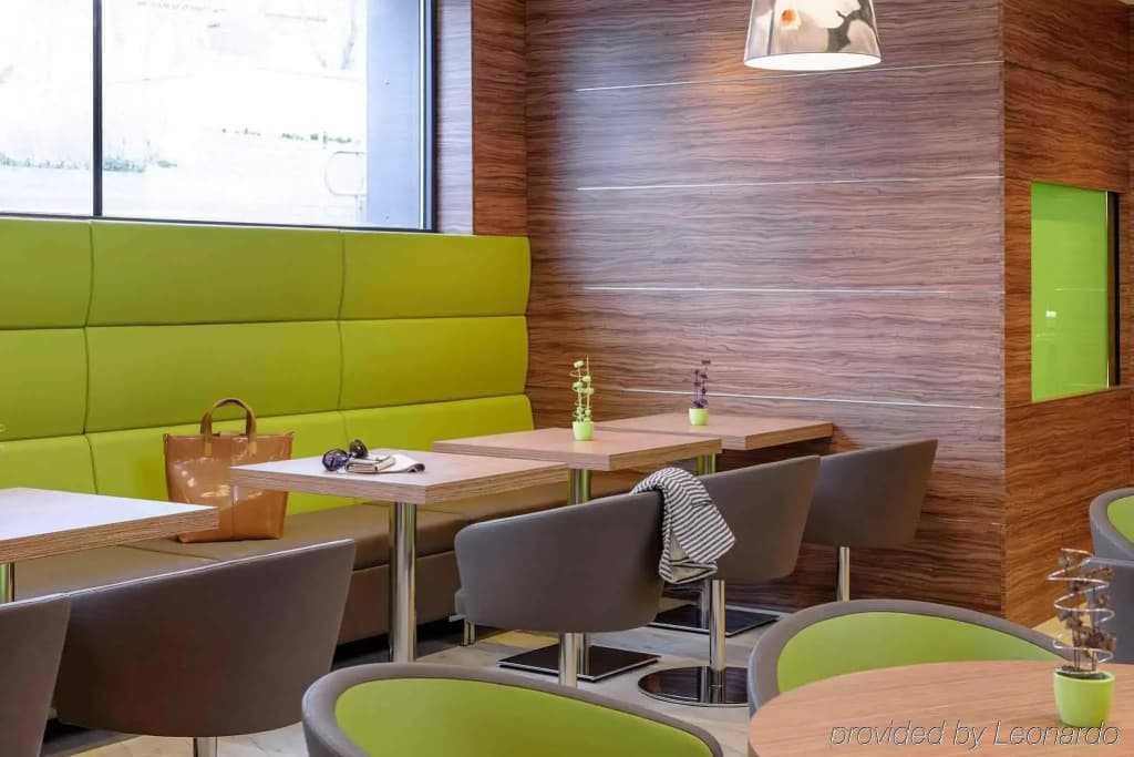 Ibis Styles Wien City - photo 19