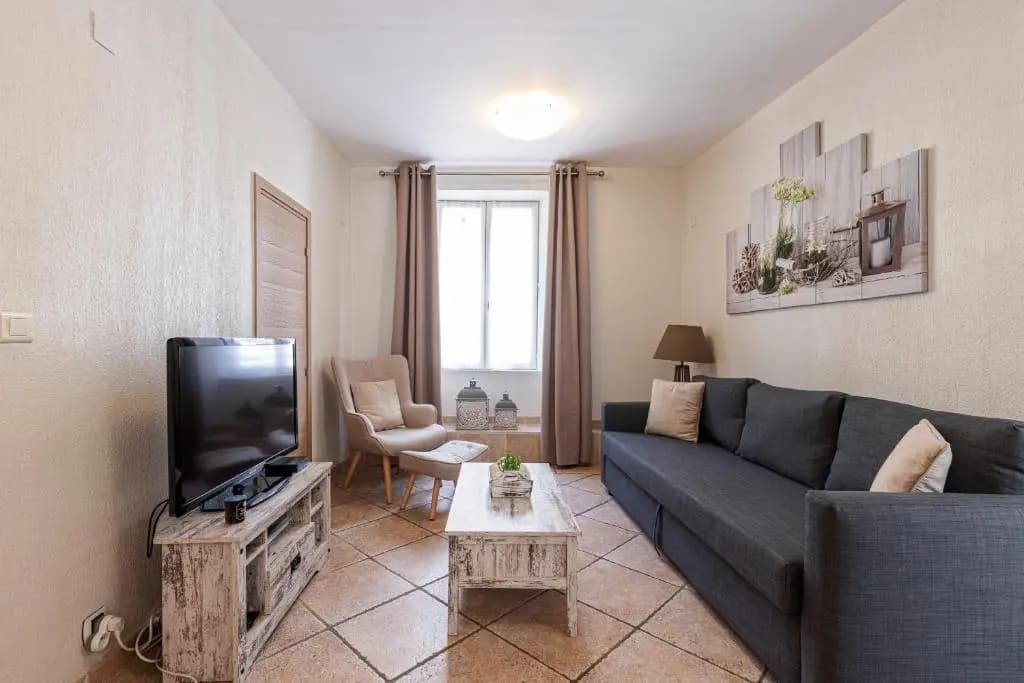 1 Bedroom apartment in Nice Port - photo 4